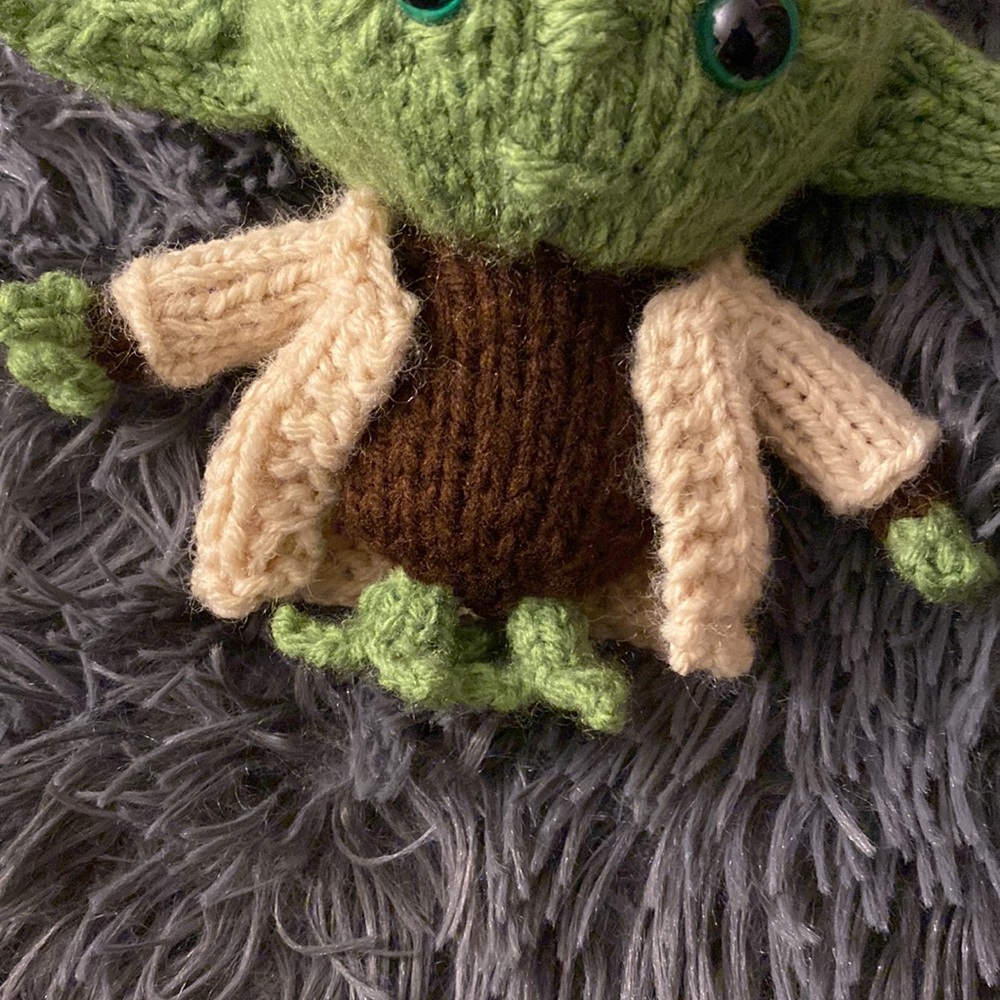 Yoda Doll -hand knit - Picture 5 of 5
